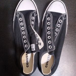 Converse All Star low top, no laces. 9.5